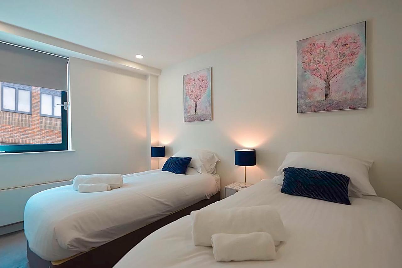 Luxury One Bedroom Serviced Apartment In The Heart Of Bedford Luaran gambar